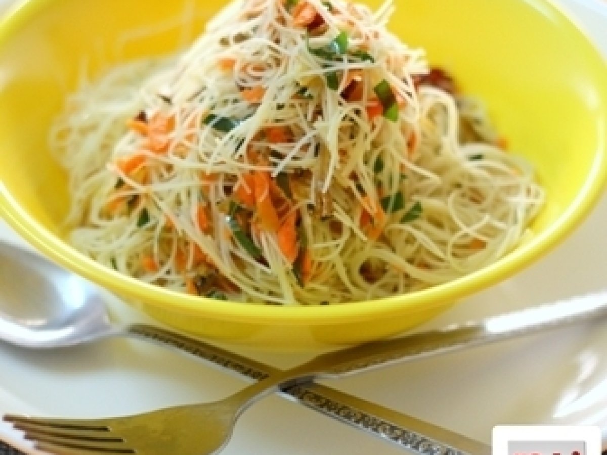 Curry Leaves Fried Mee Hoon