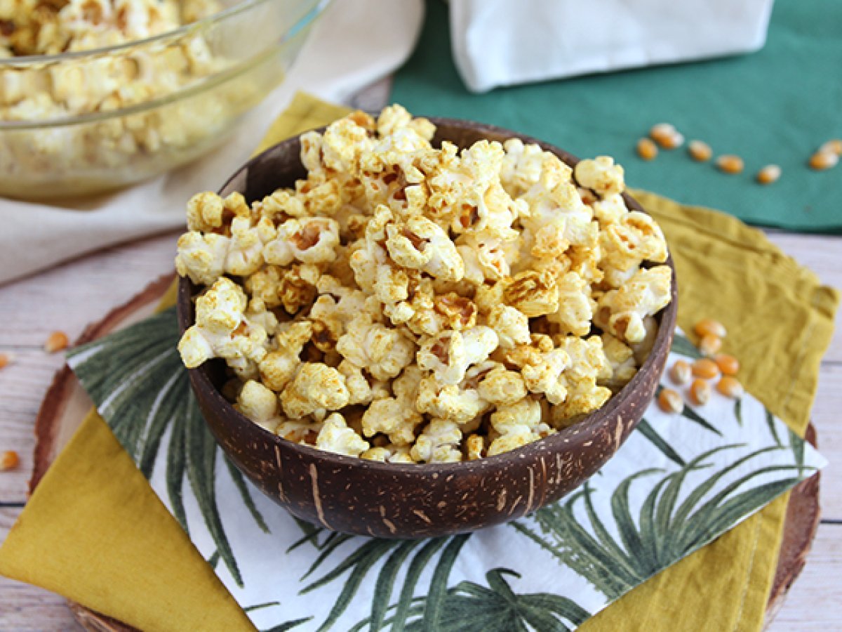 Curry popcorns