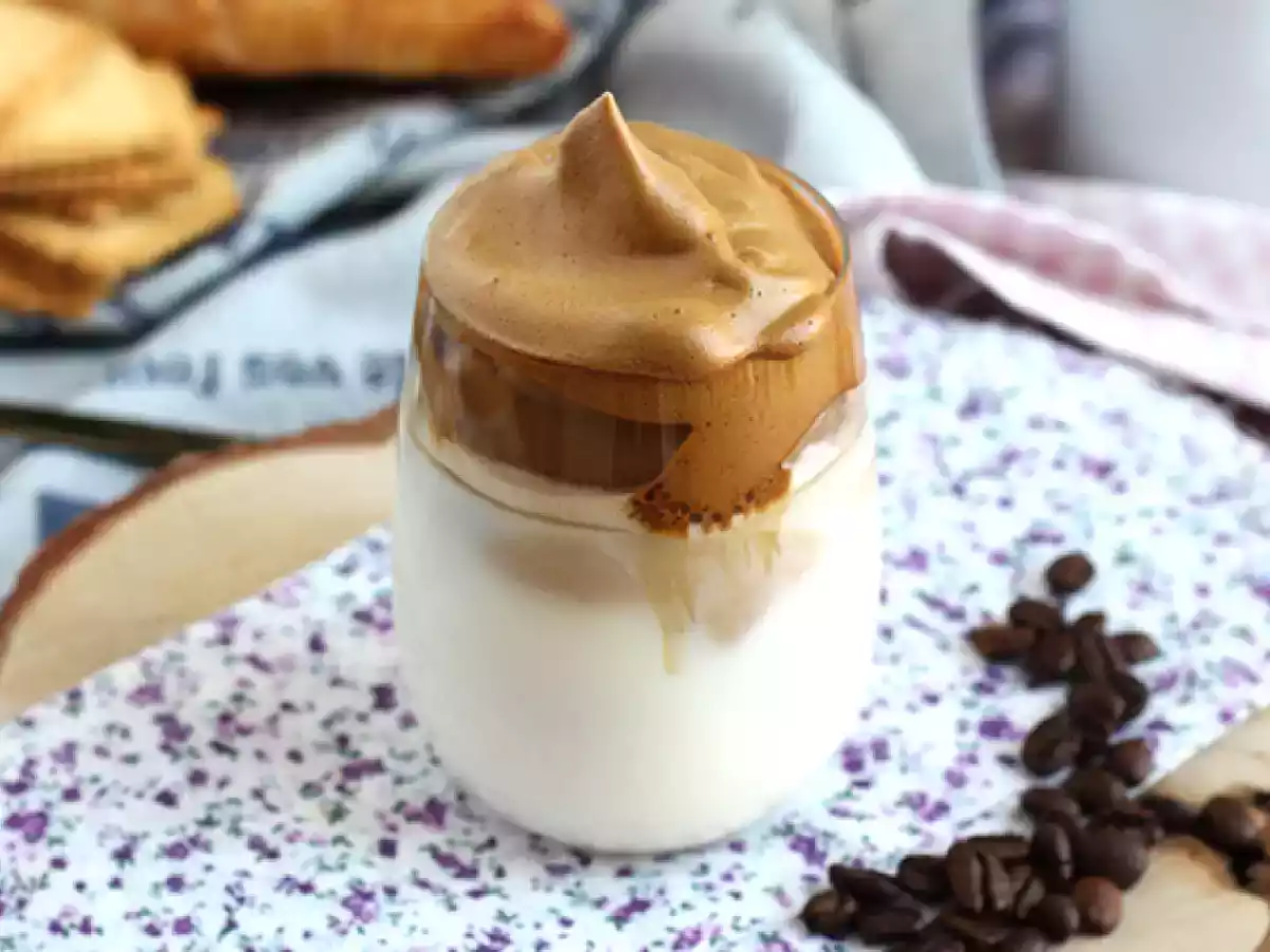 Dalgona coffee mousse