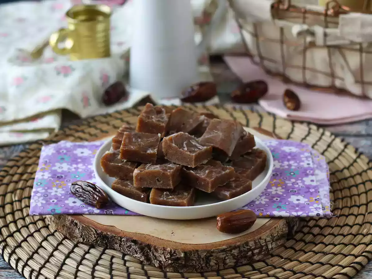 Date fudge, the little square full of energy and flavour! - photo 5