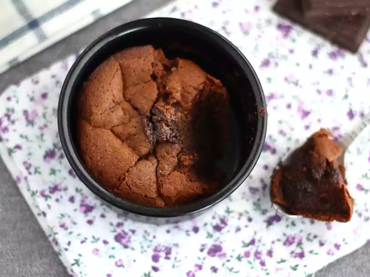 Decadent gluten-free chocolate fondant - photo 2