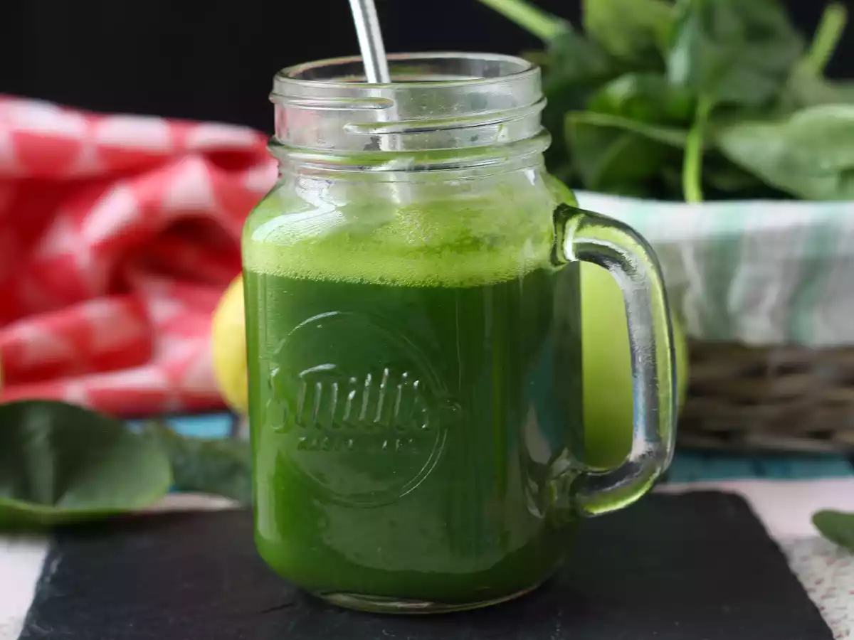 Detox juice in a blender, for maximum vitamins! - photo 2