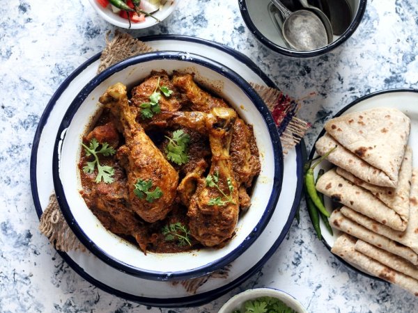 DHABA CHICKEN (SPICY HIGHWAY CHICKEN)