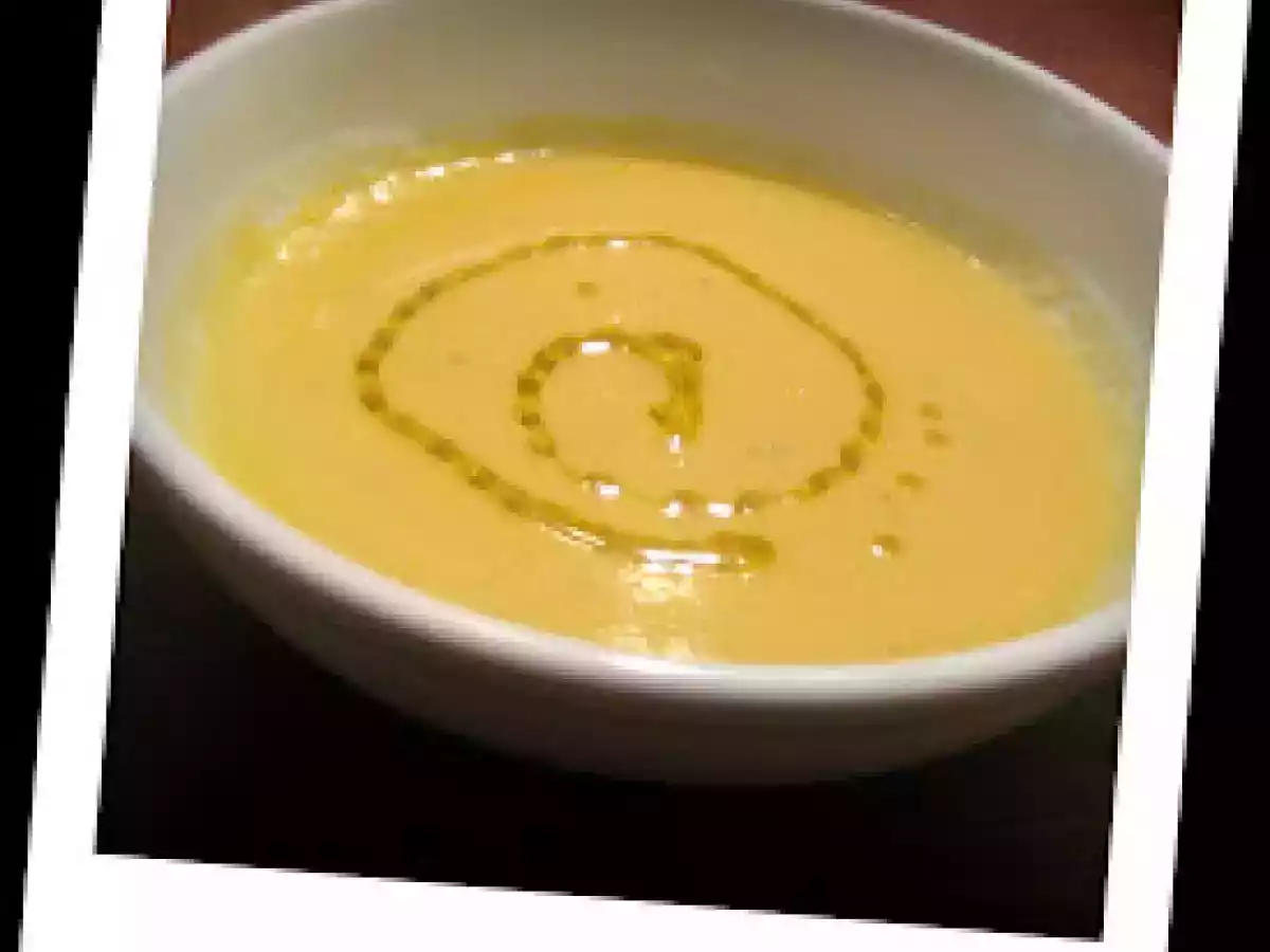 Doesn't Taste Like Celery, My Lily-White Ass : Celery Root & Apple Soup