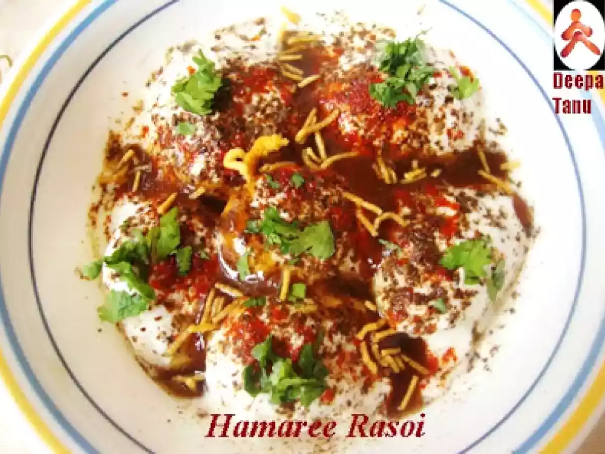 Doi Boda/ Dahi Vada/ Dahi Bhalla- A very famous North Indian Chaat