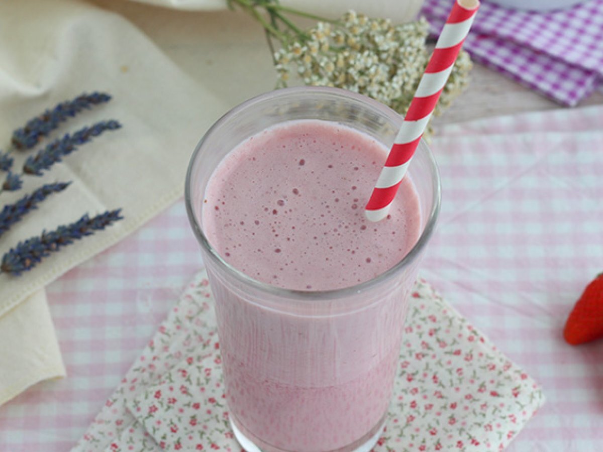 Double berry milkshake - photo 3