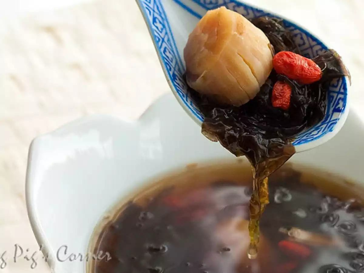 Dried Scallops & Seaweed Soup - photo 2