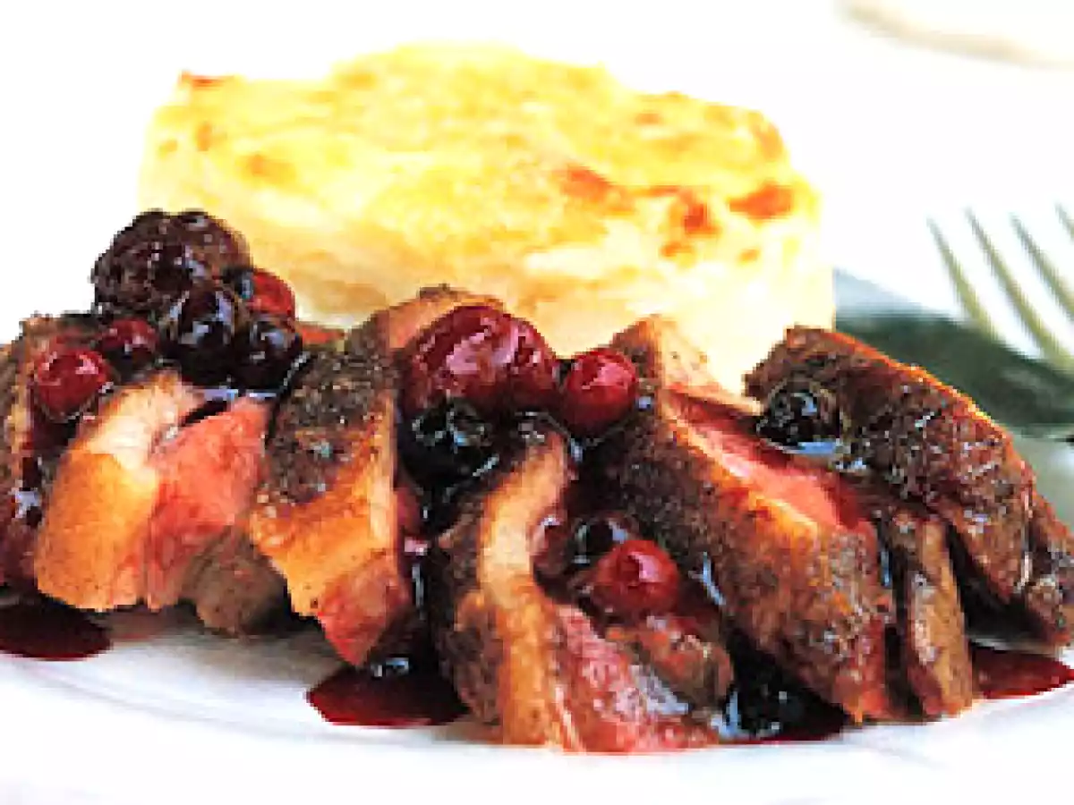 Duck breasts with berries