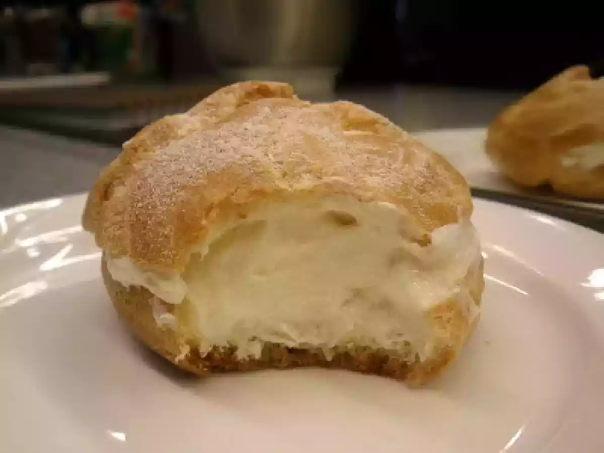 DURIAN CREAM PUFFS - photo 3