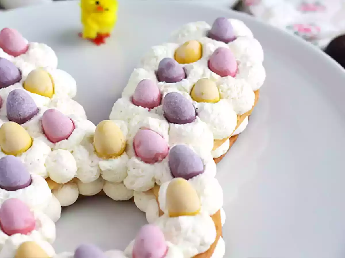 Easter bunny tart with chocolate eggs - photo 2