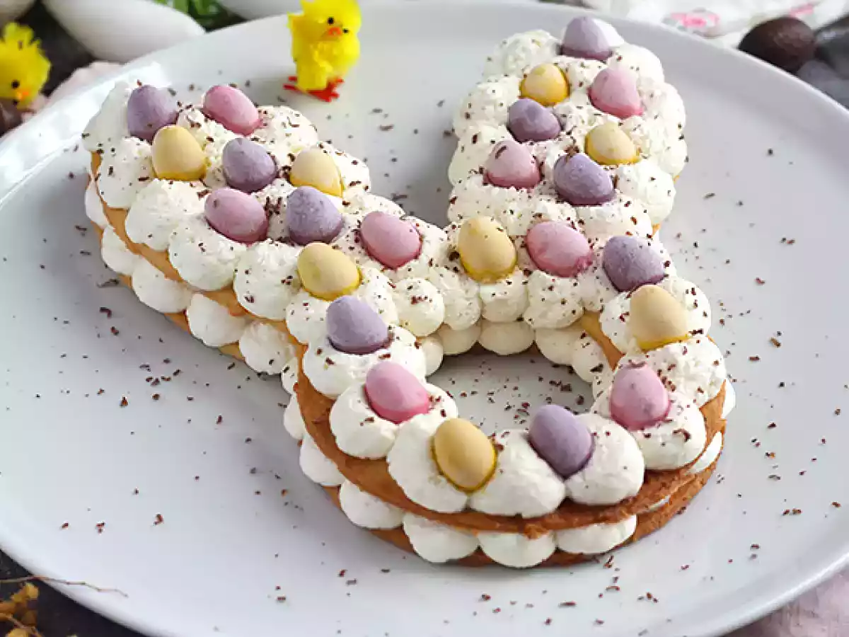 Easter bunny tart with chocolate eggs - photo 3
