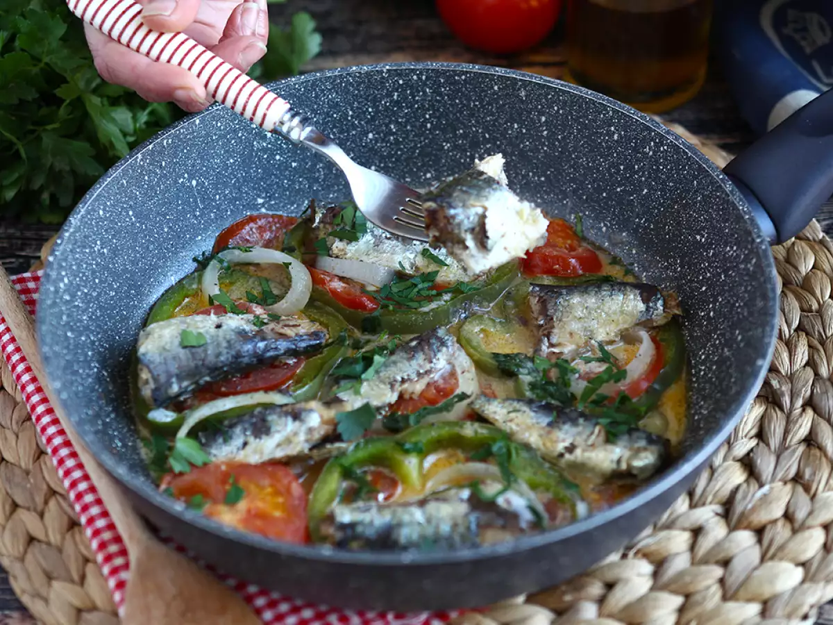 Easy and budget-friendly sardine moqueca - photo 3