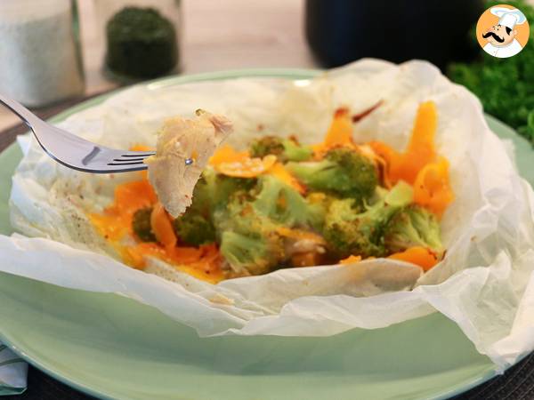 Easy and healthy chicken in parchment - photo 2