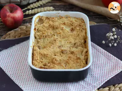 Easy and quick apple crumble