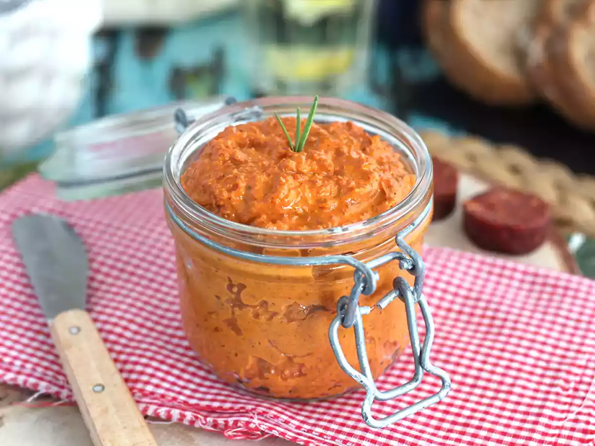 Easy and quick chorizo rillettes