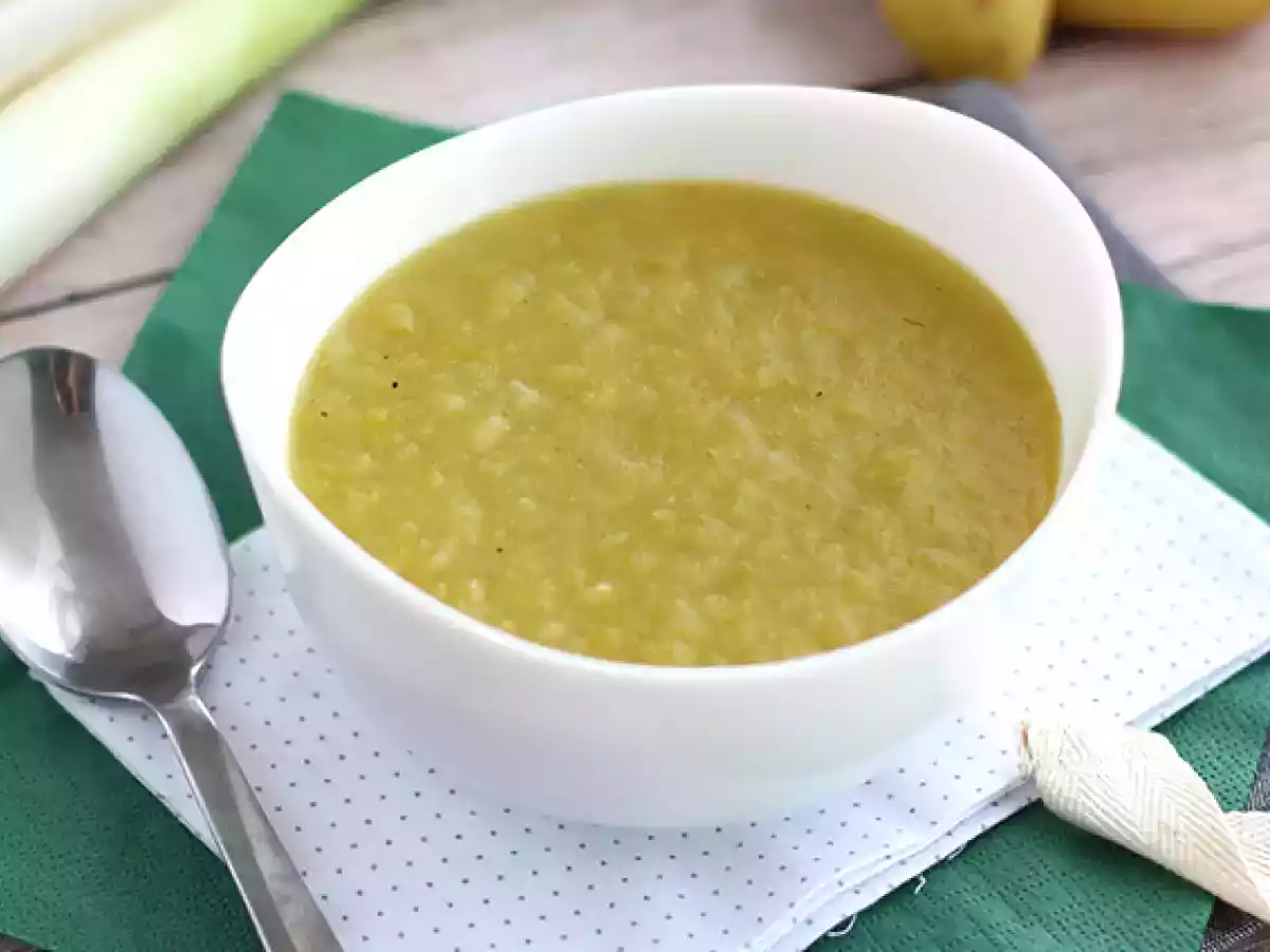 Easy and quick leek and potato soup - photo 4