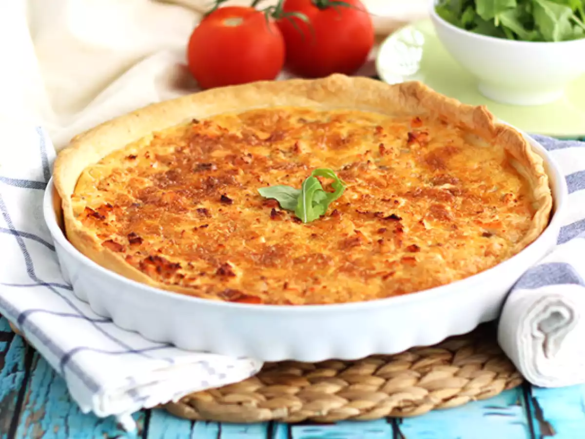 Easy and quick salmon quiche