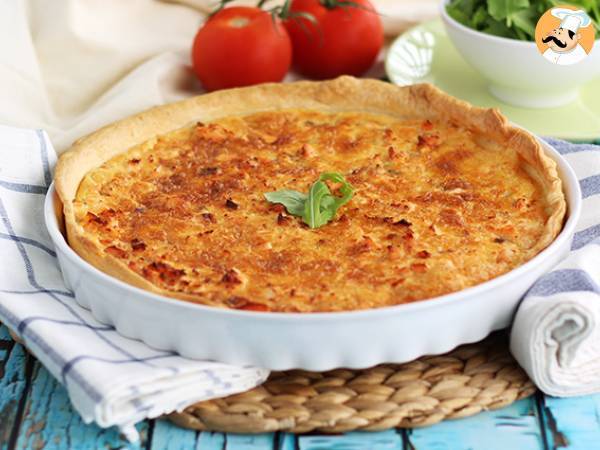 Easy and quick salmon quiche