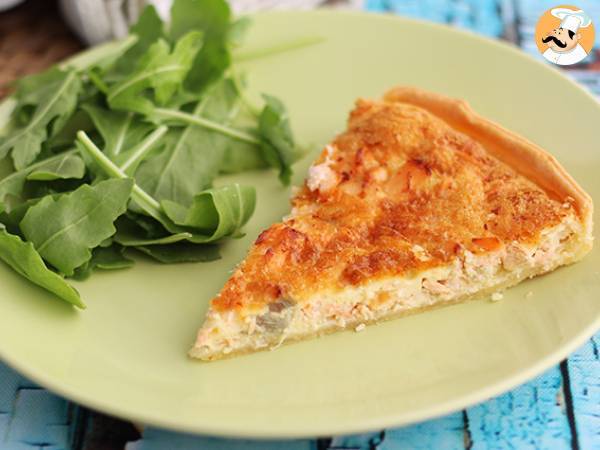 Easy and quick salmon quiche - photo 2