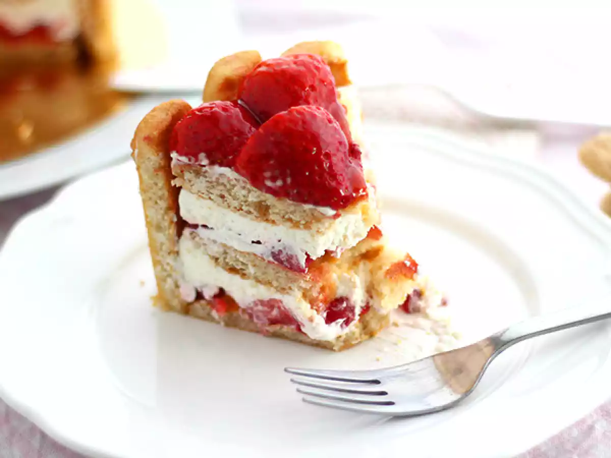 Easy and quick strawberry charlotte - photo 3