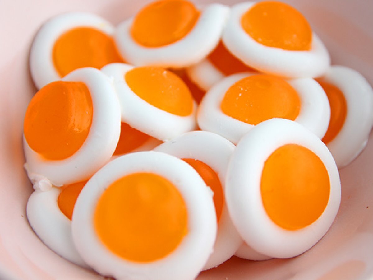 Easy gummy fried eggs - photo 2