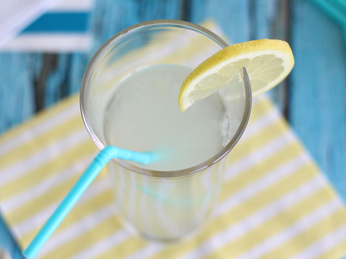 Easy homemade lemonade - photo 2