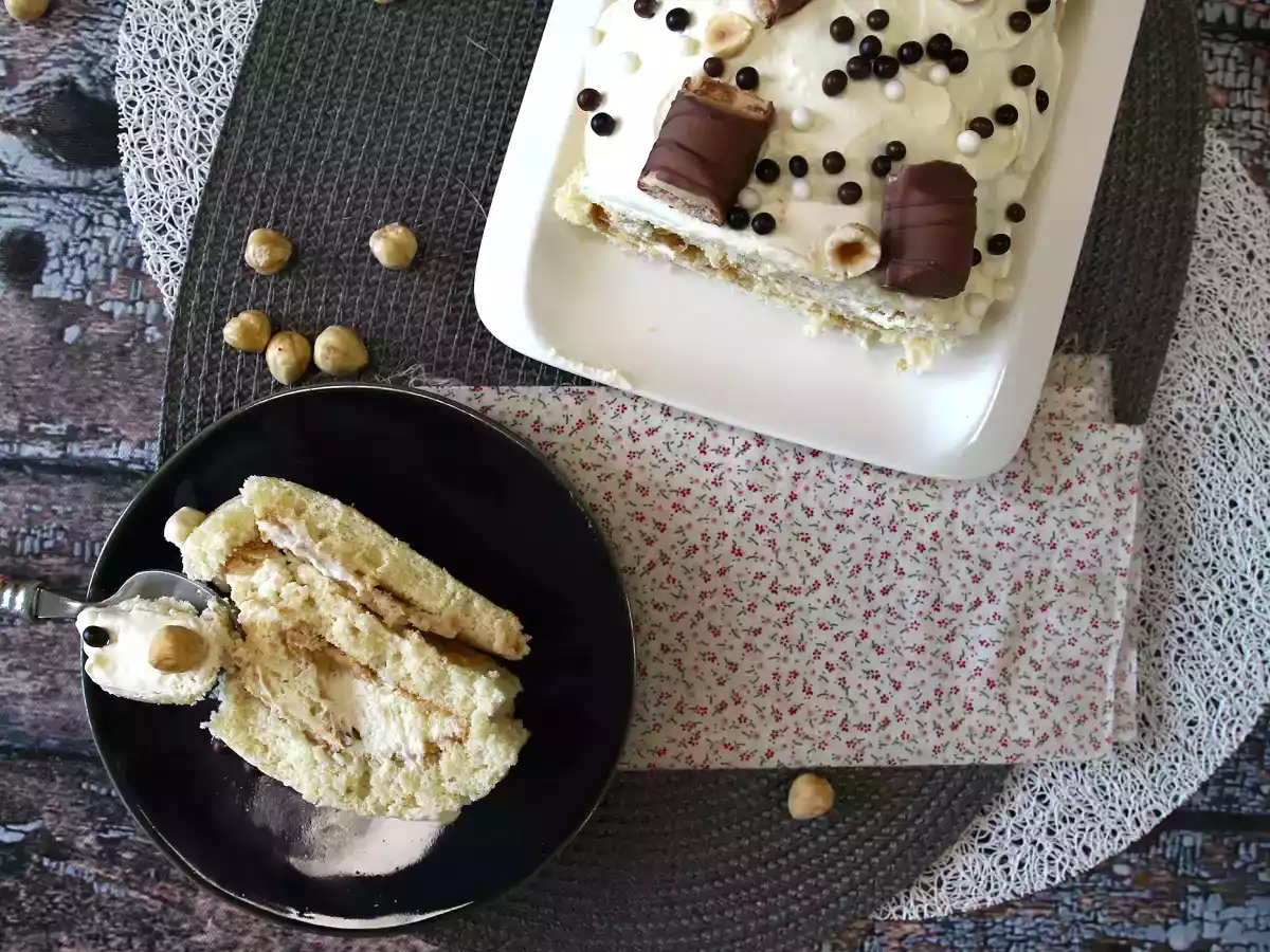 Easy kinder bueno roll, perfect as a birthday cake or as a christmas log! - photo 2