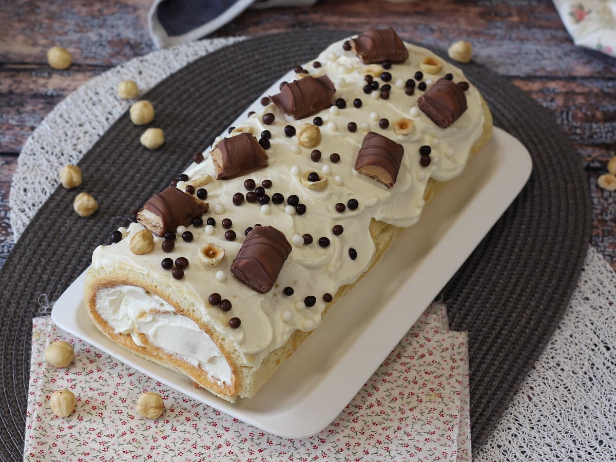 Easy Kinder Bueno roll, perfect as a birthday cake or as a Christmas log! - photo 8