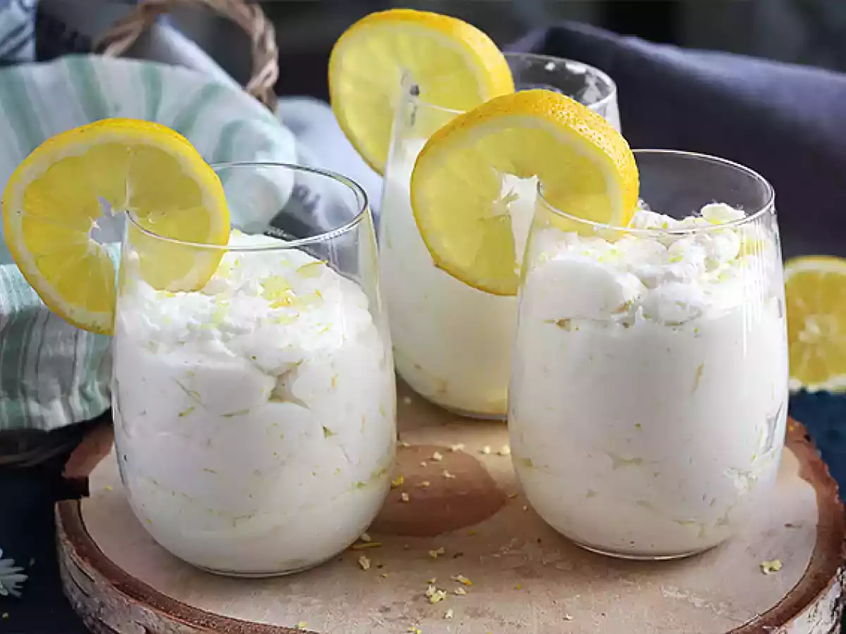 Easy lemon mousse