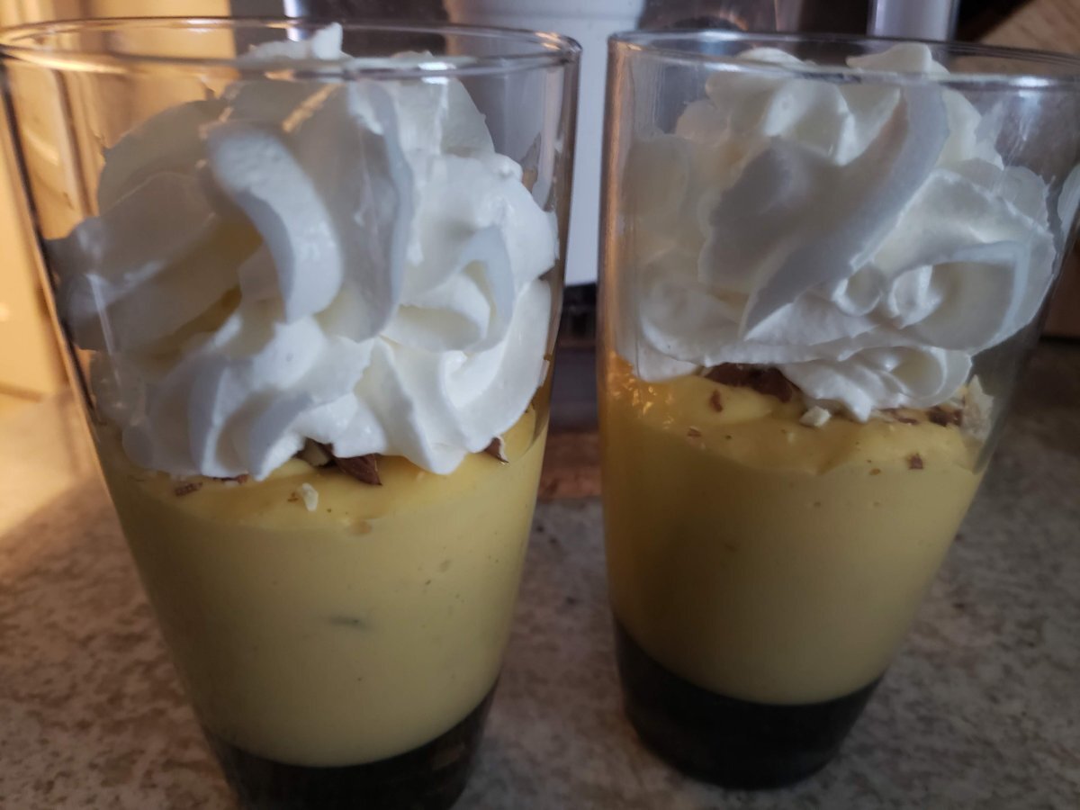 Easy Mango Milkshake