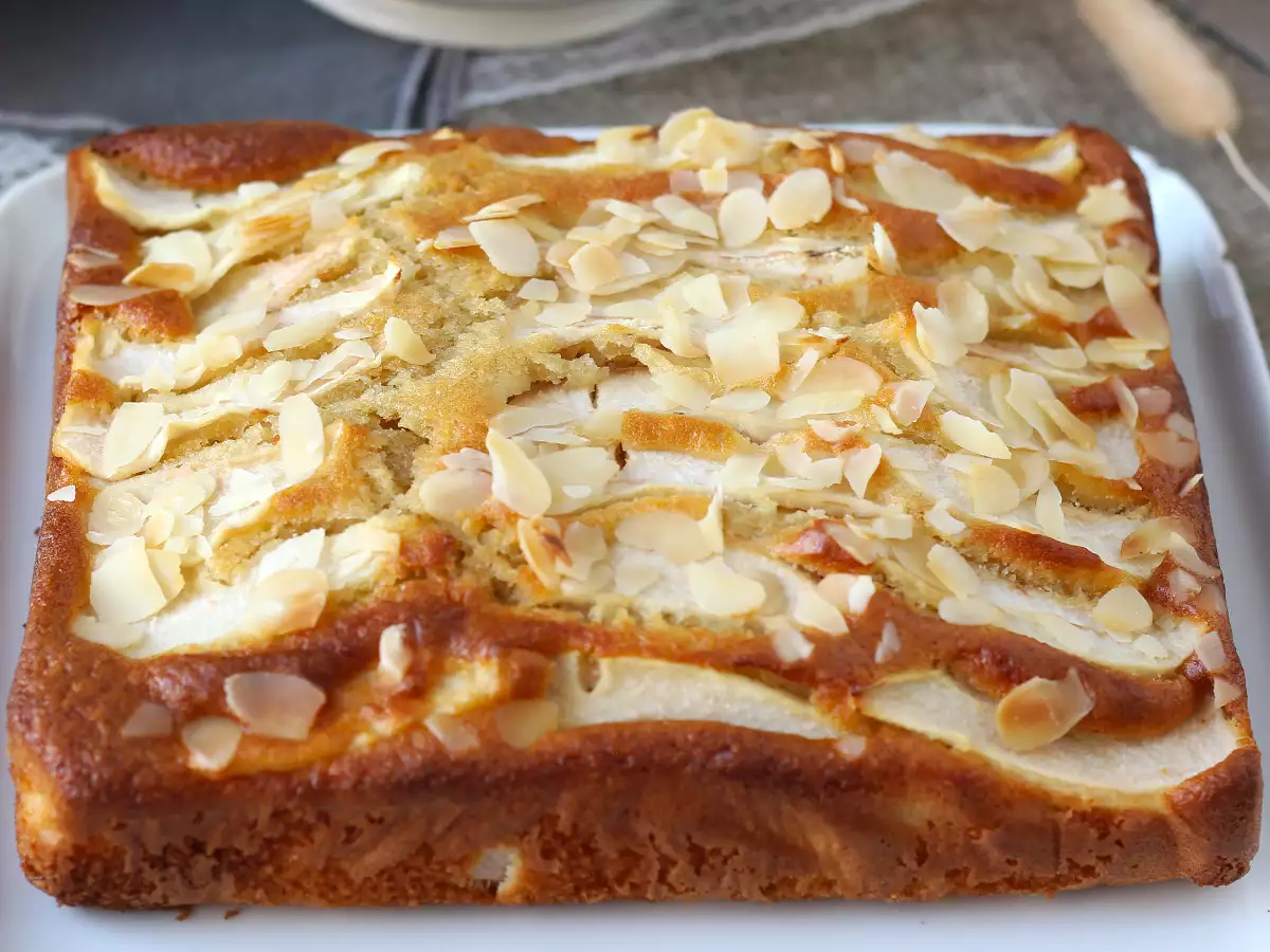 Easy, Moist Pear and Almond Cake - photo 2