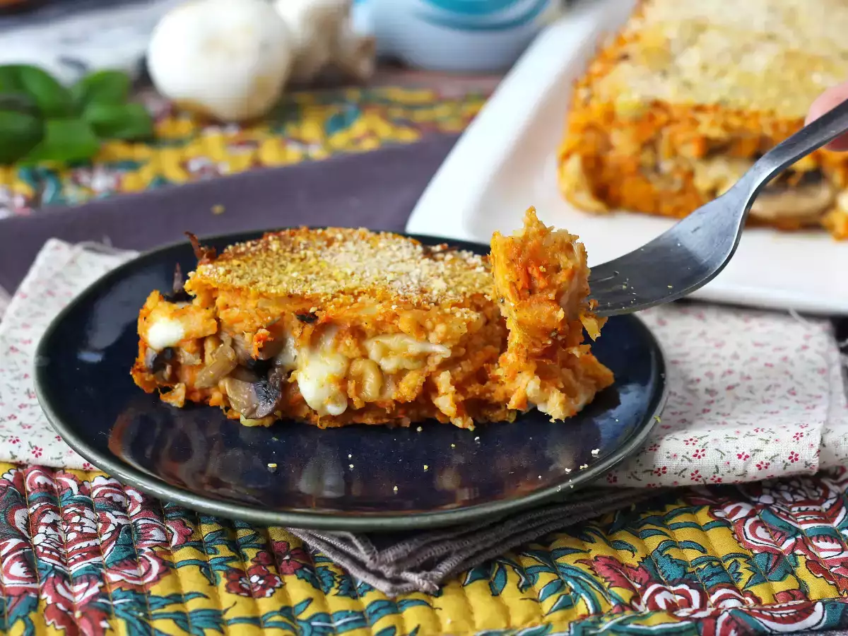 Easy oven-baked pumpkin meatloaf with mushrooms and melty scamorza - photo 2