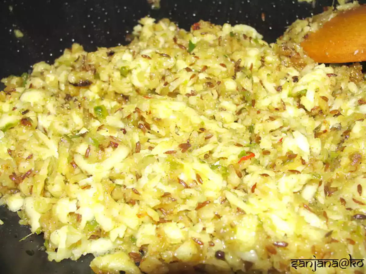 Easy Peasy Aloo Paneer Paratha (Sadly, there are no peas in this recipe) - photo 2