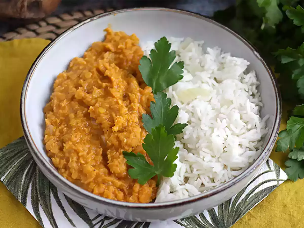 Easy red lentil dahl - photo 3
