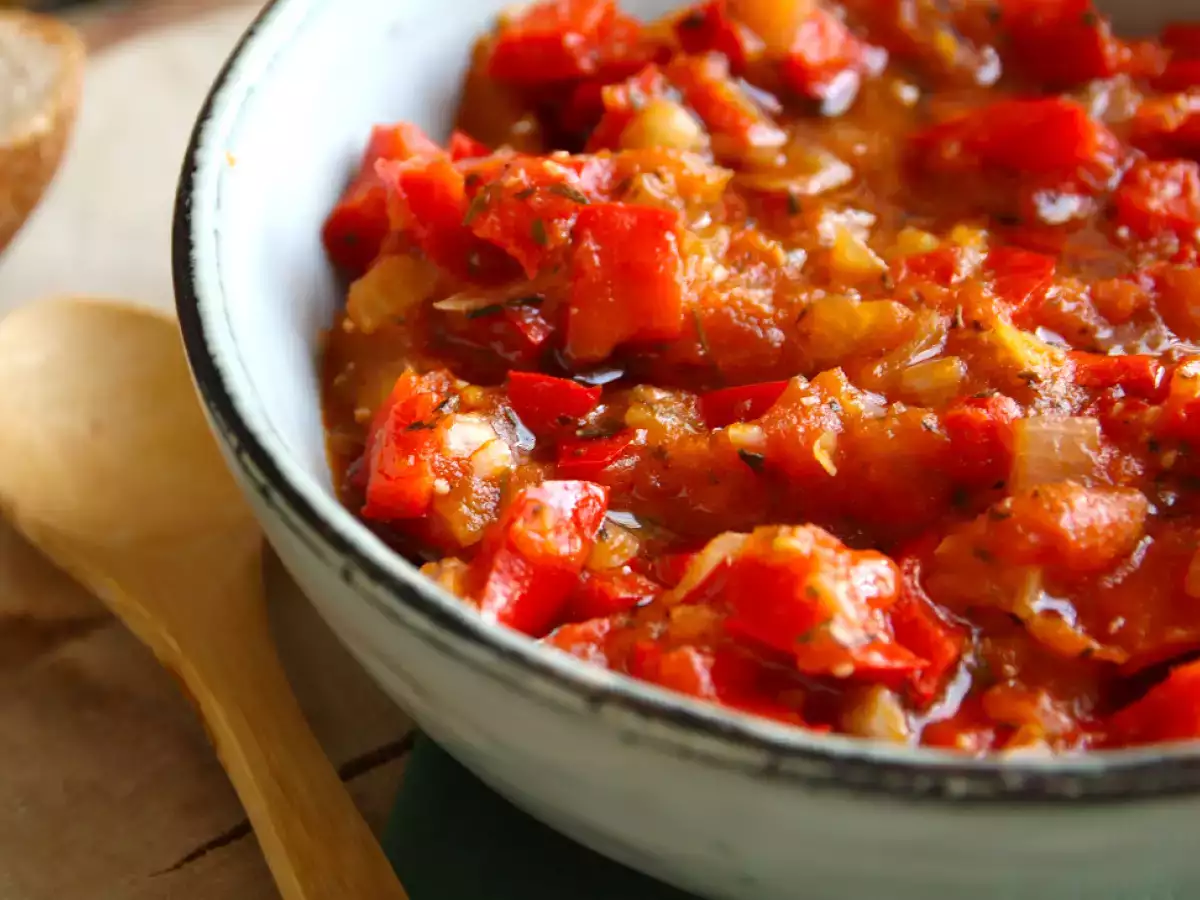 Easy tomato sauce: a waste-not recipe for your overripe tomatoes - photo 3