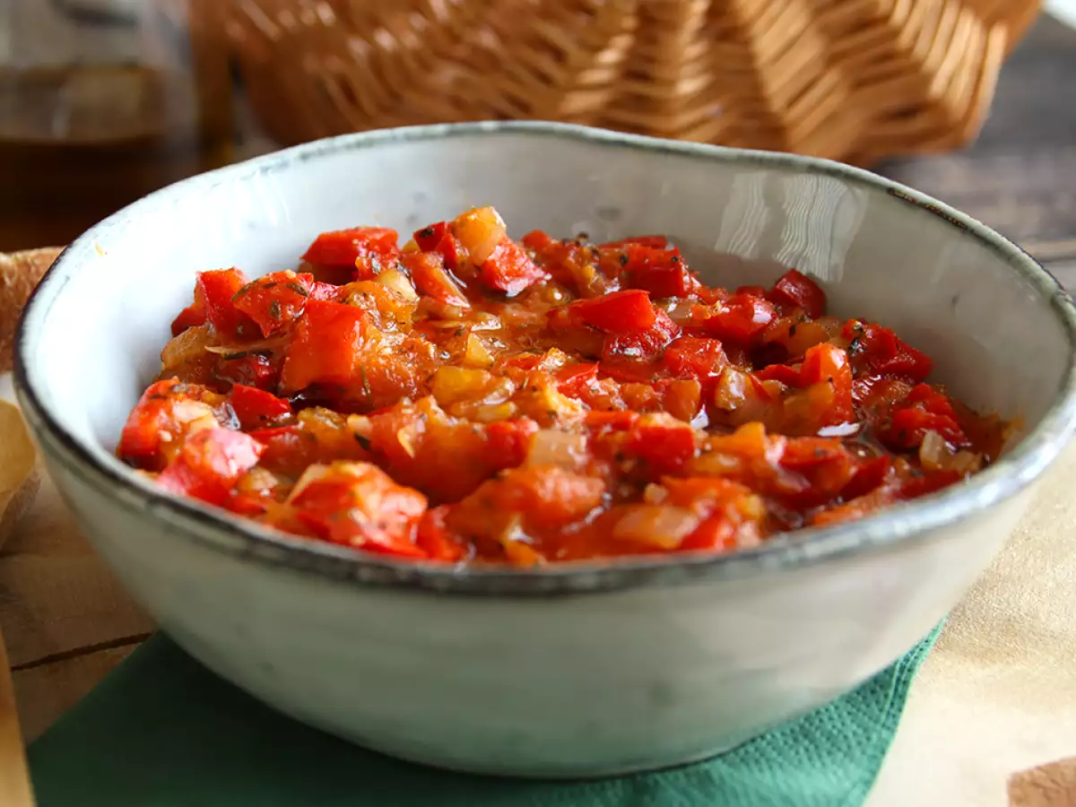Easy tomato sauce: a waste-not recipe for your overripe tomatoes - photo 5