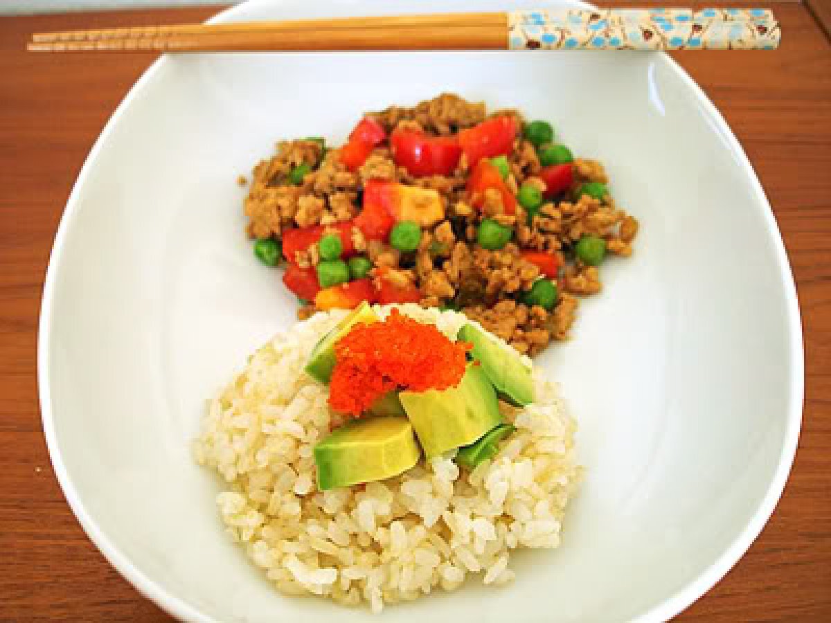 Easy Weeknight Dinner: Turkey and Avocado Donburi