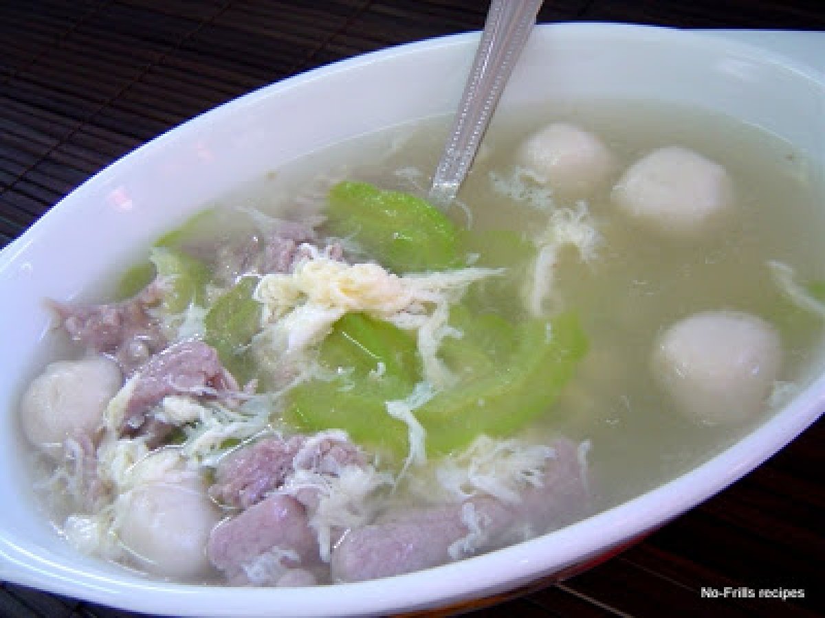 Egg drop bittergourd soup - photo 3