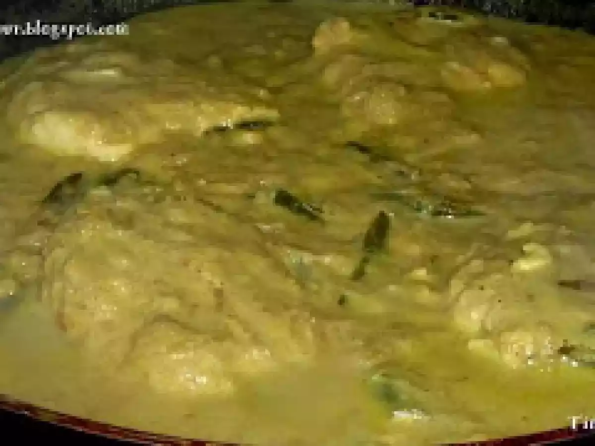 Egg molee (poached egg curry)