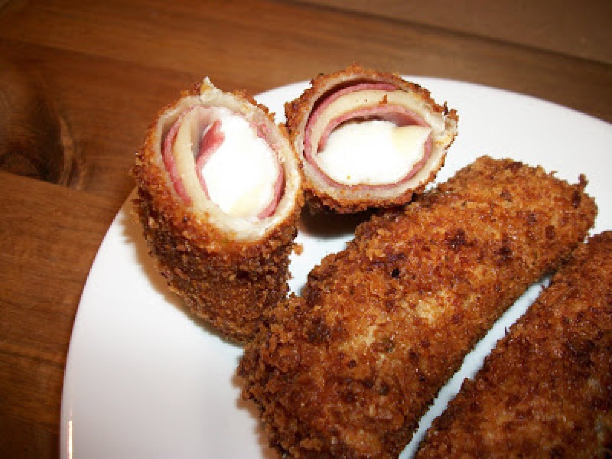 Egg Roll Wrapped Salami Mozzarella Sticks - photo 3