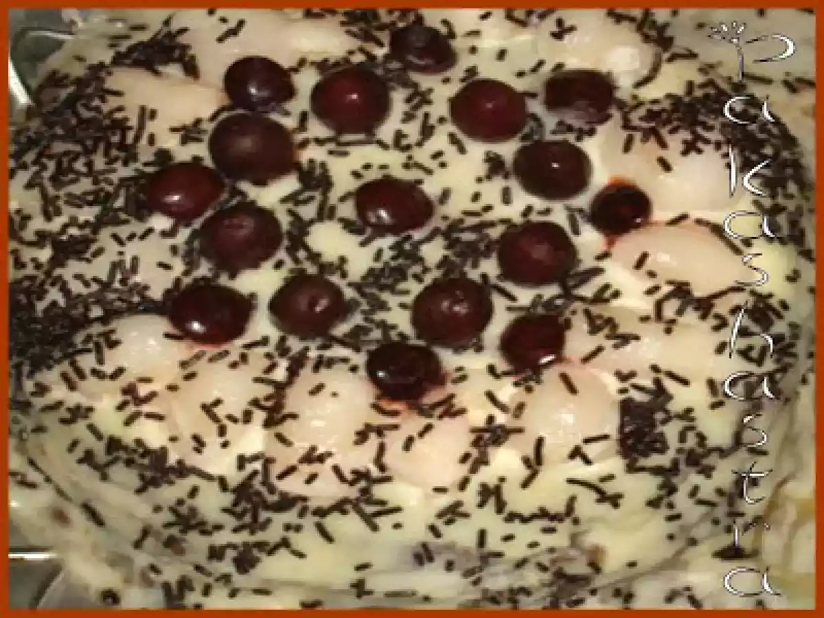 Eggless Chocolate Litchi Cake