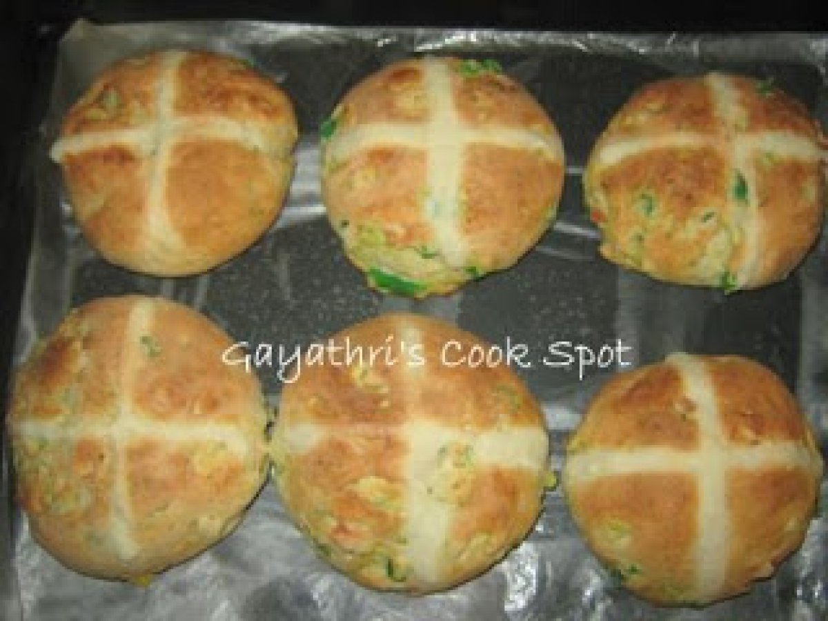 Eggless Hot Cross Buns - photo 2