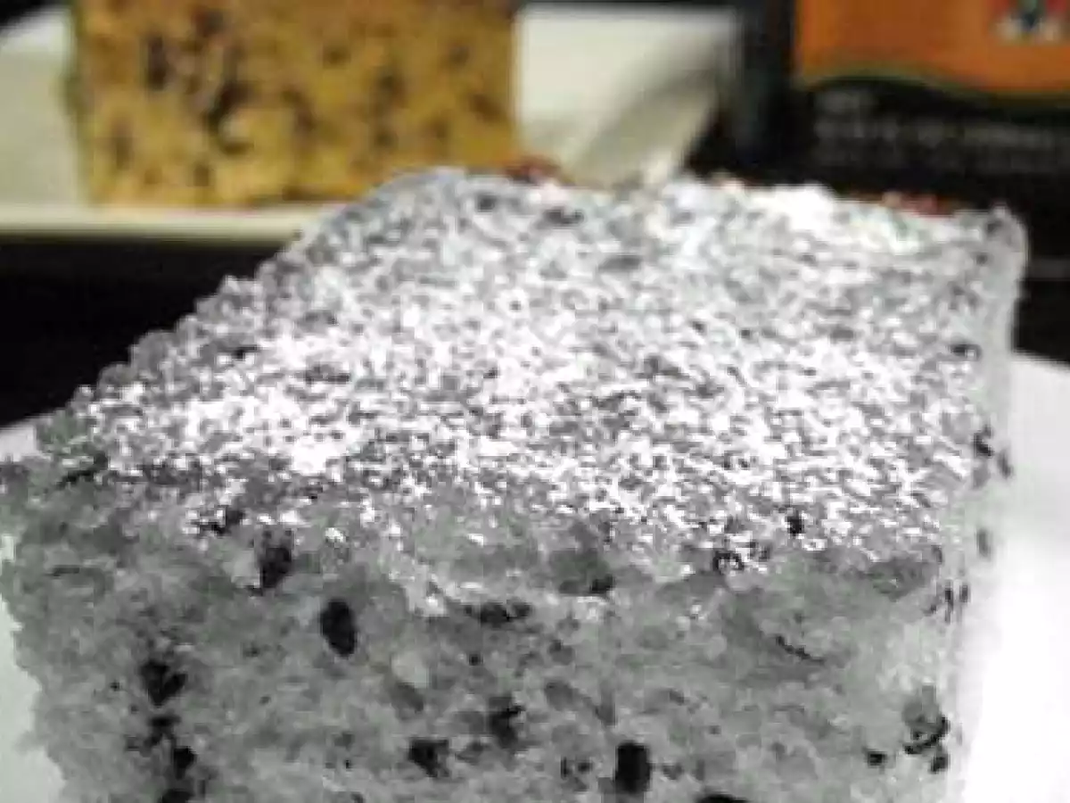 Eggless sesame seed cake
