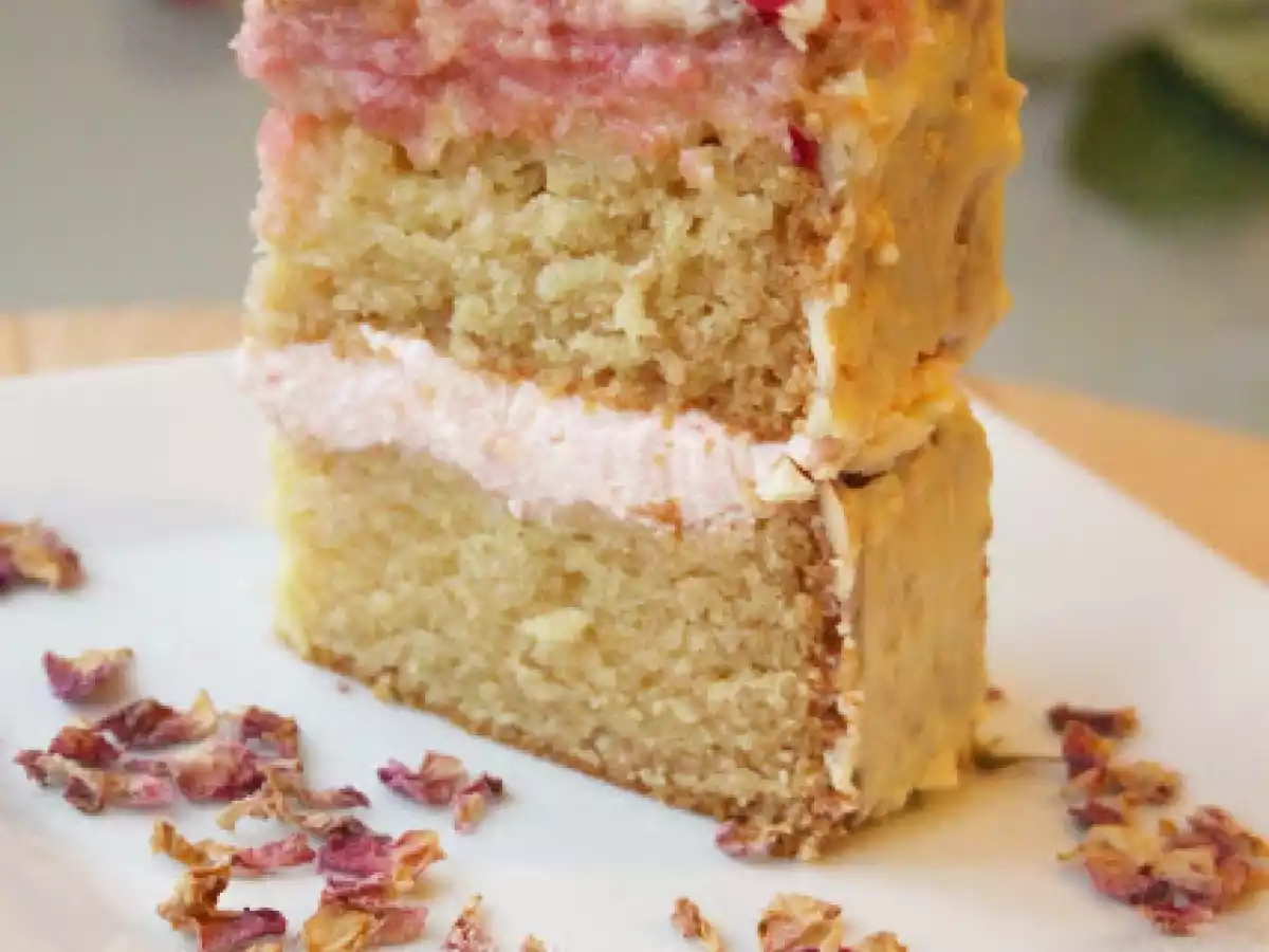 Eggless Turkish Delight Lamingtons