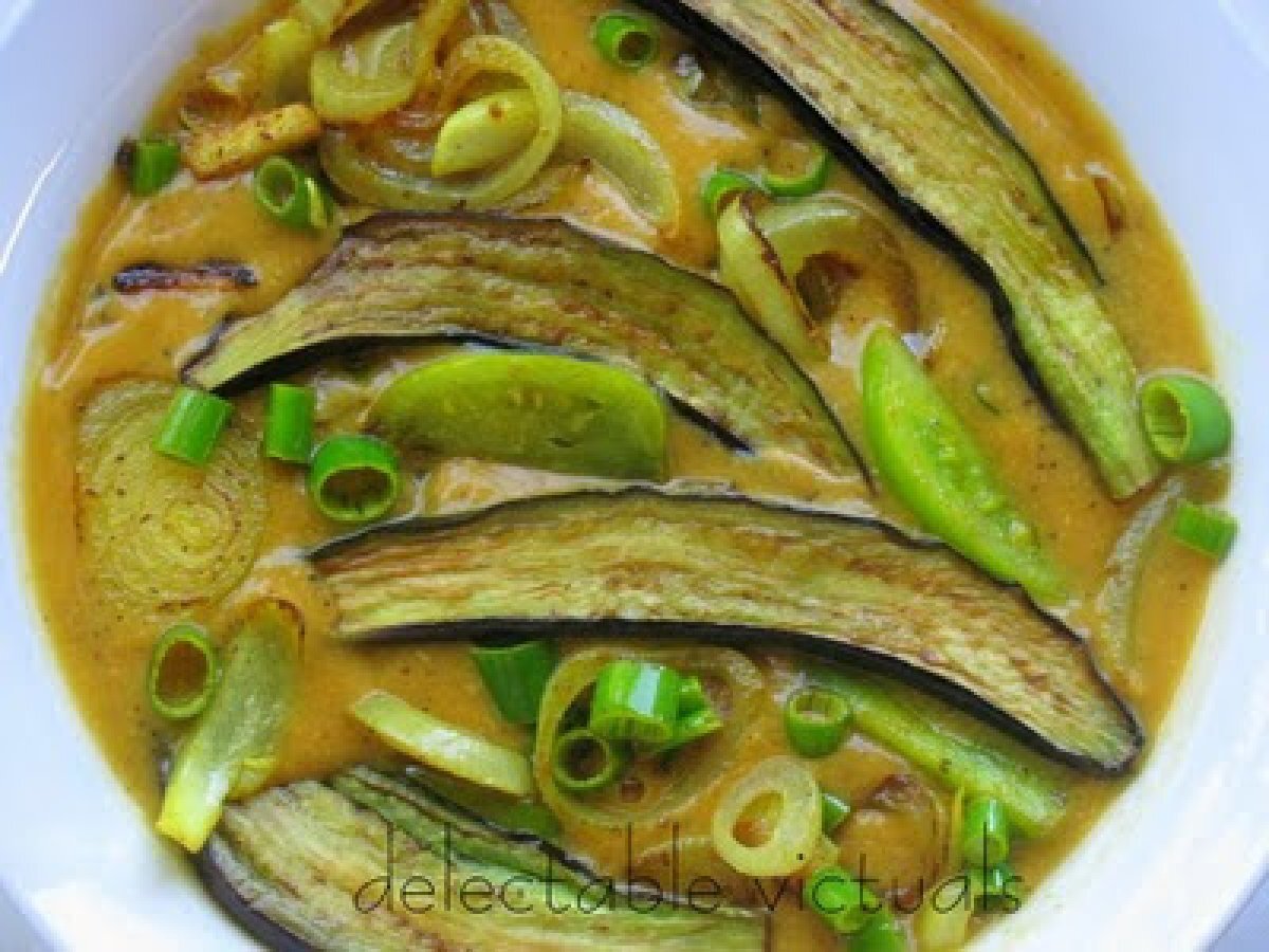 Eggplant and Green Tomato Pottu Kadalai Kozhambu