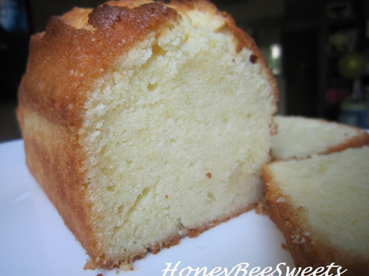 Elvis Presley's Whipping Cream Pound Cake - photo 2