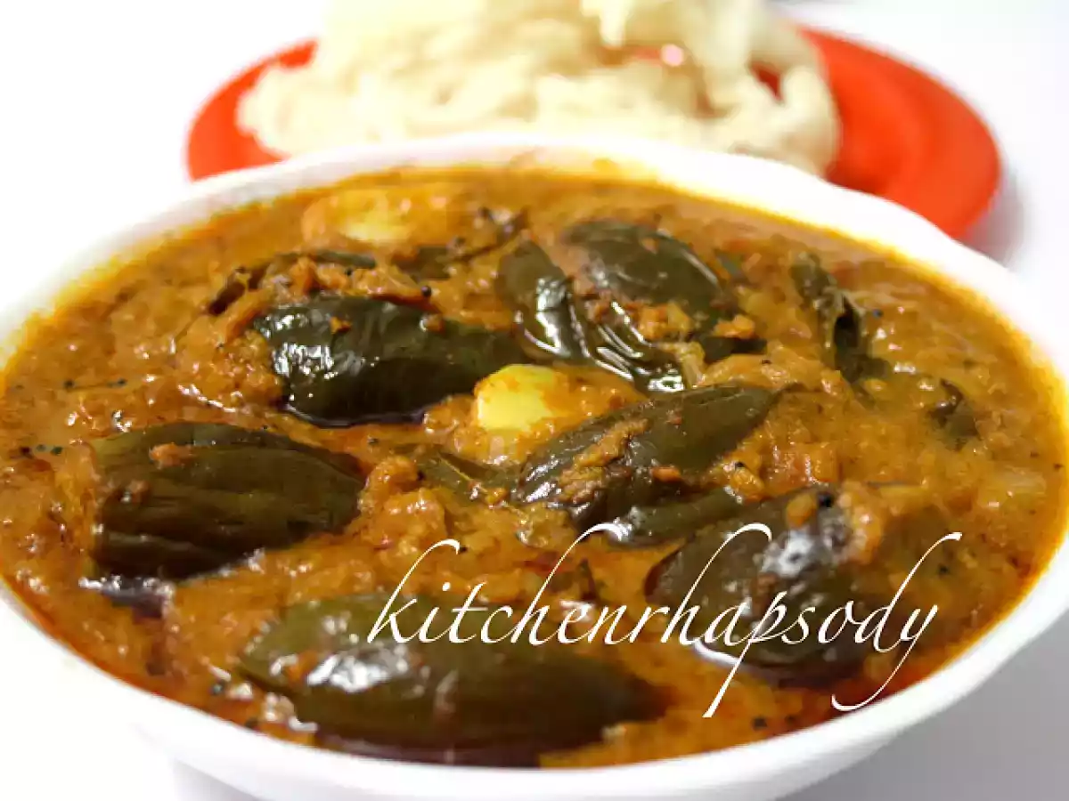 Ennai kathirikkai Kuzhambu - Eggplant Curry