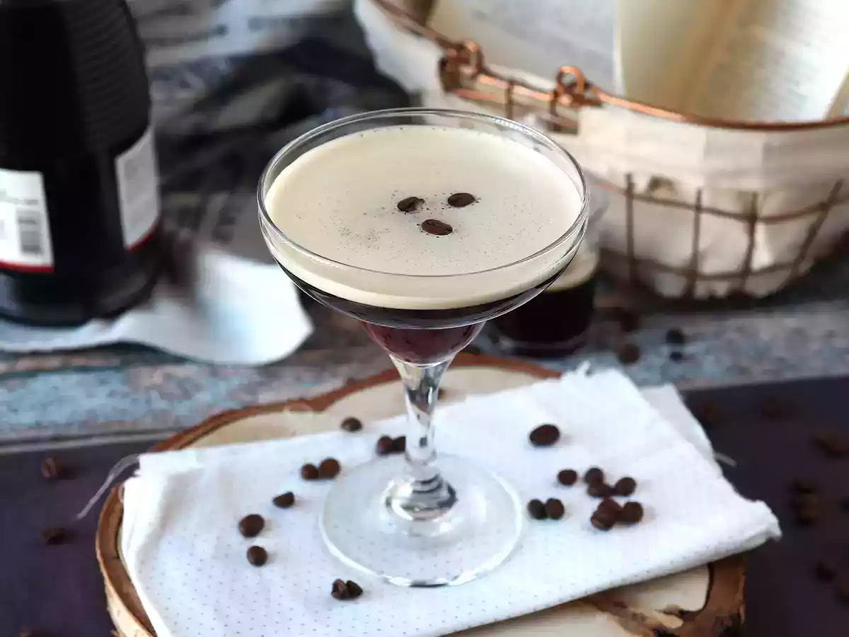 Espresso martini, the perfect cocktail for coffee lovers