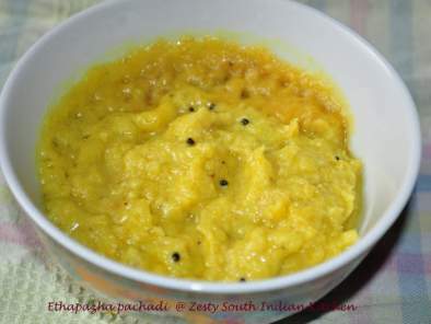 Ethapazha pachadi / Plantain cooked in coconut jaggery gravy and Vendakka kichadi/