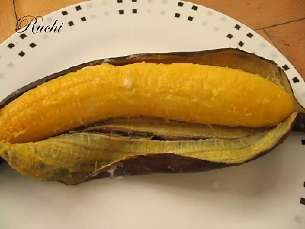 Ethapazham/Nenthra pazham chuttathu (oven roasted plantain)